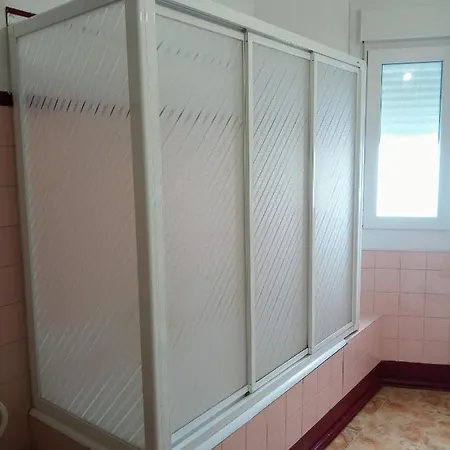Appartement Piso De 4 *